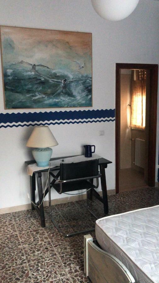 Viale Italia 41: I Migliori Anni Hotel Sassari Ngoại thất bức ảnh