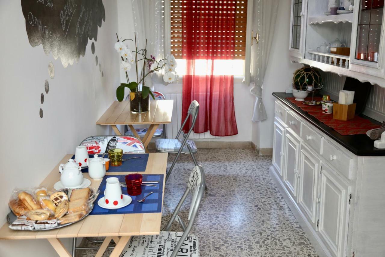Viale Italia 41: I Migliori Anni Hotel Sassari Ngoại thất bức ảnh