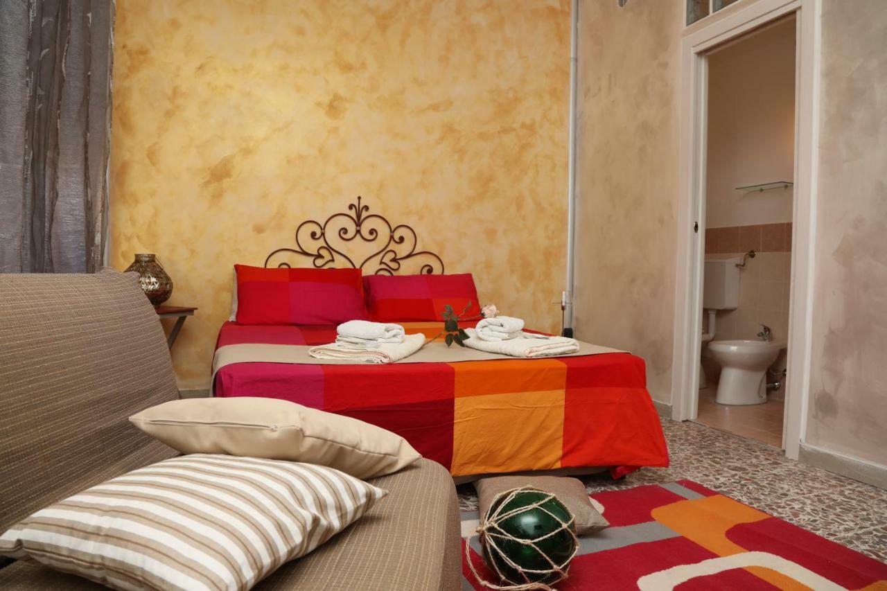 Viale Italia 41: I Migliori Anni Hotel Sassari Ngoại thất bức ảnh